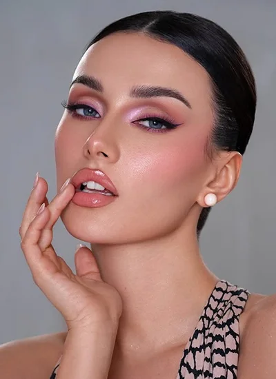 Self Makeup Artistry Course